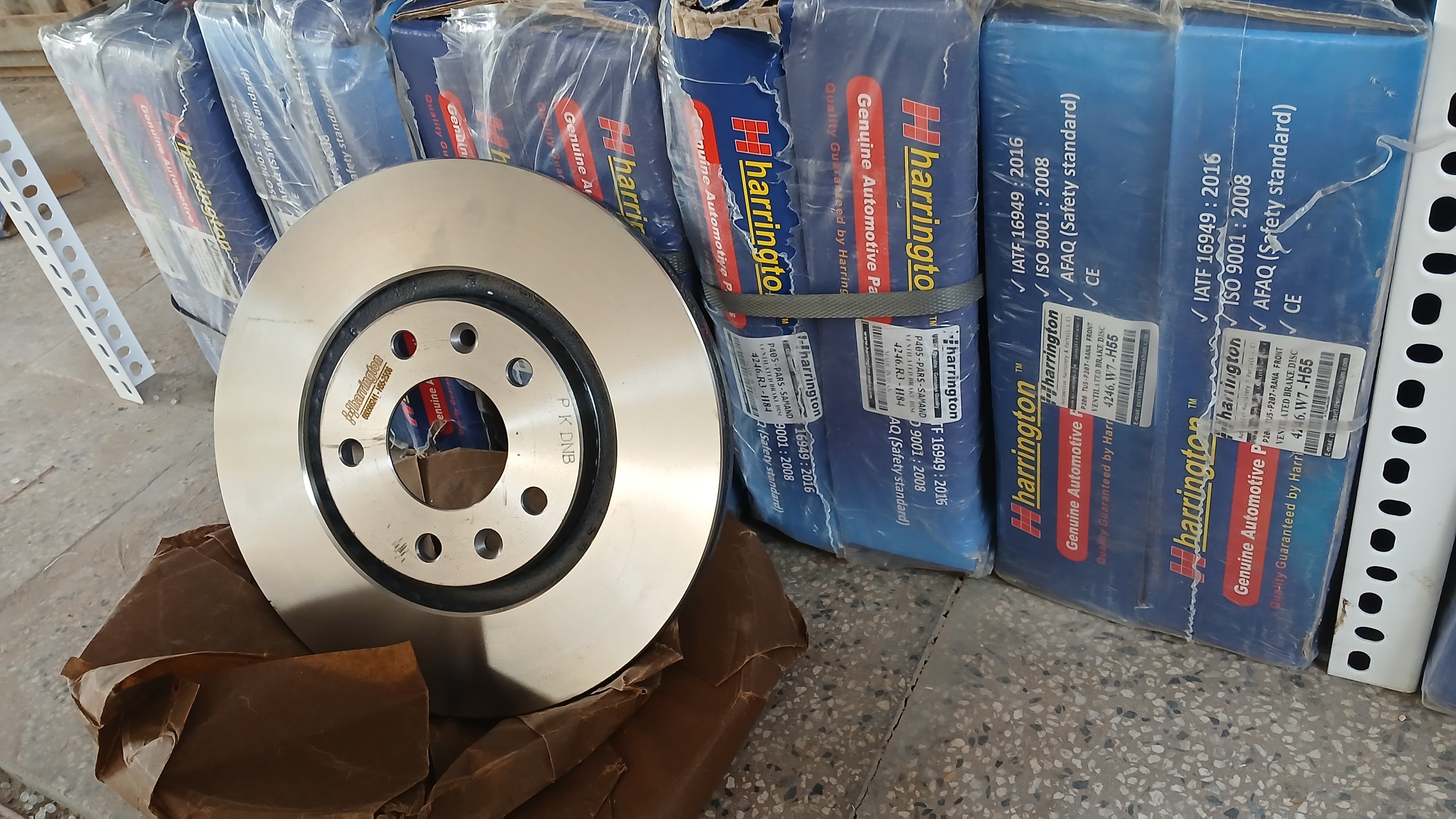 دیسک ترمز  دنا عقب هرینگتون